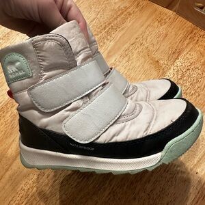 Sorel girls Whitney winter boots
